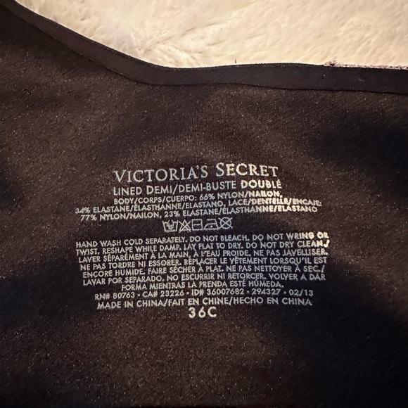 Victoria’s Secret Lined Demi Bra size 36c - Picture 5 of 6